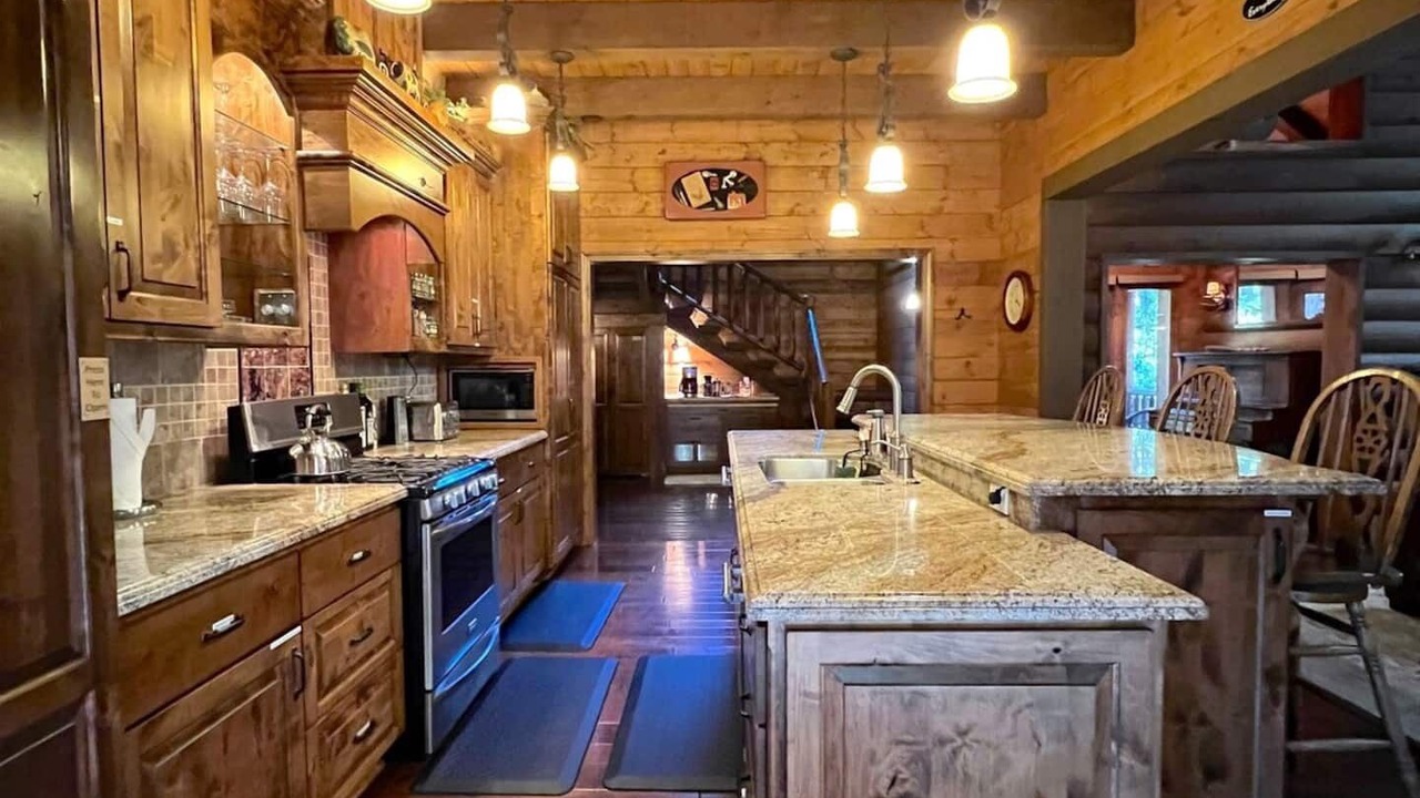 Photo of Bedroom in Idyllwild