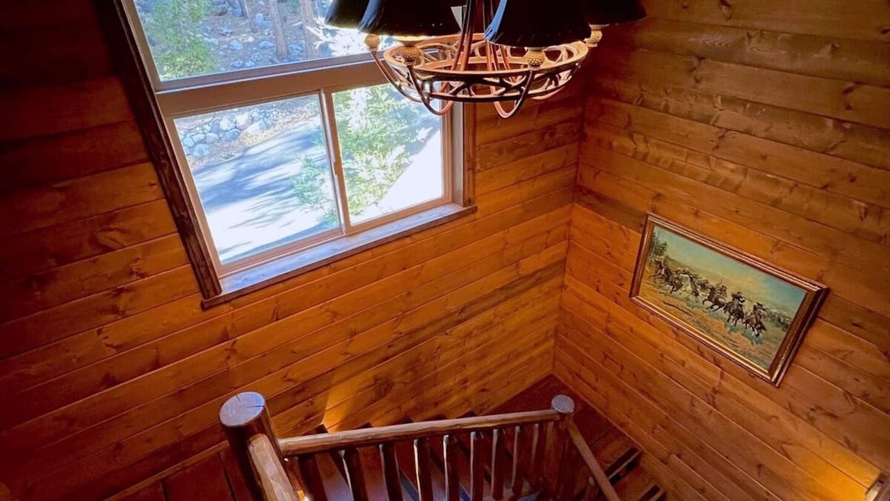 Photo of Bedroom in Idyllwild