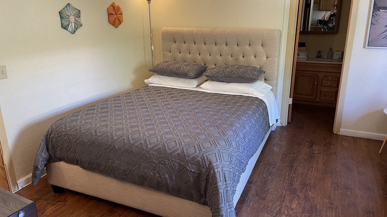 Photo of Bedroom in Historic Tennis Club
