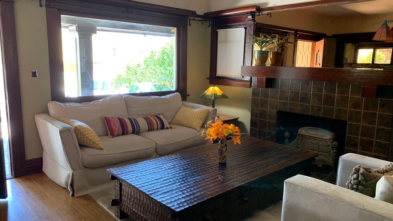 Photo of Livingroom in Larchmont