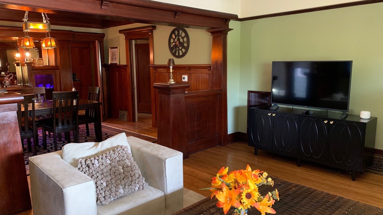 Photo of Livingroom in Larchmont