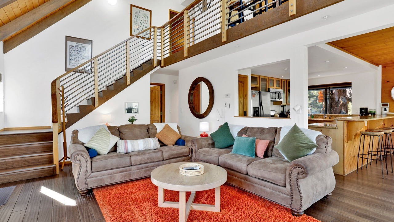 Photo of Livingroom in Whispering Forest