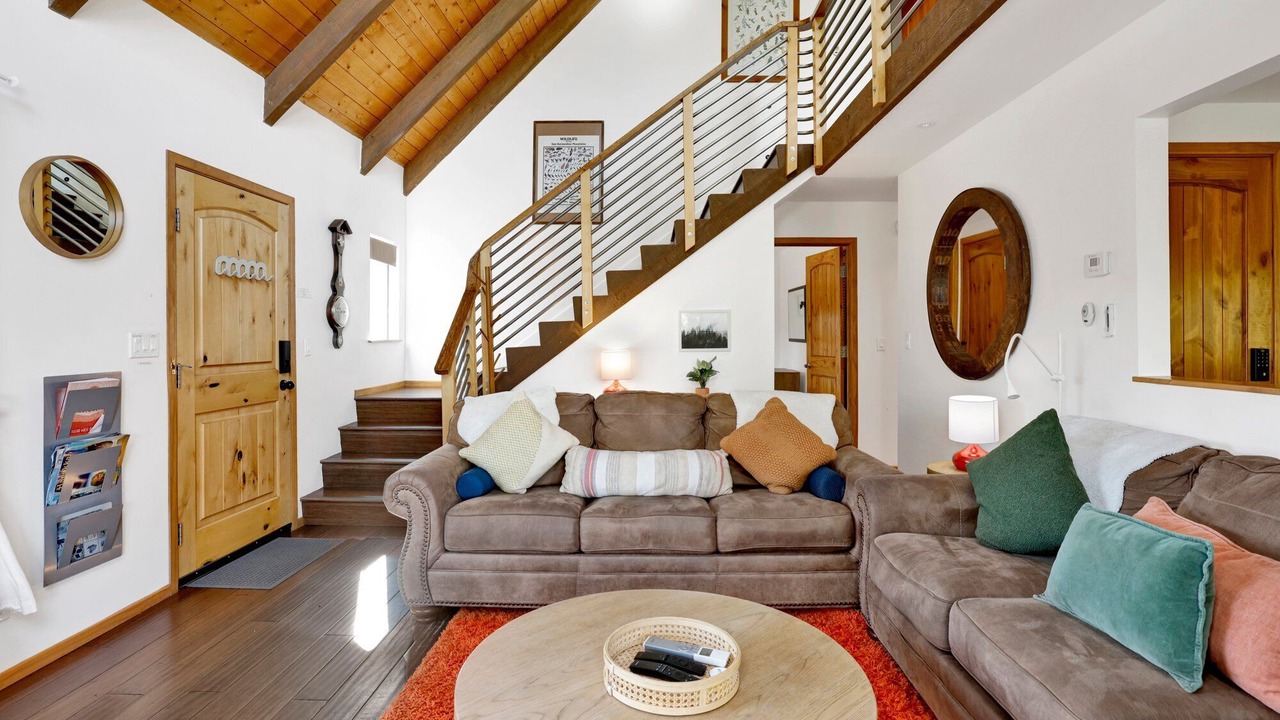 Photo of Livingroom in Whispering Forest
