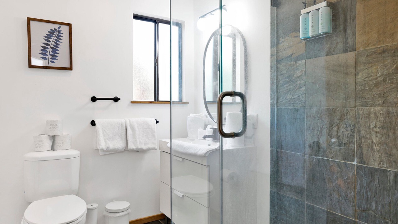 Photo of Bathroom in Whispering Forest