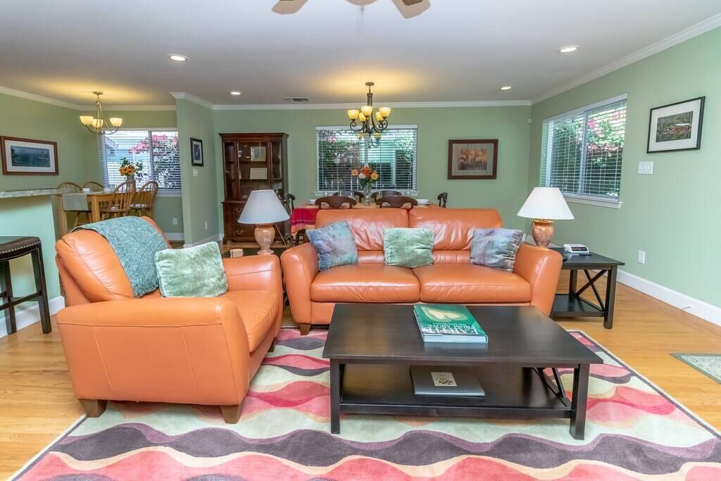 Photo of Livingroom in Central Sacramento