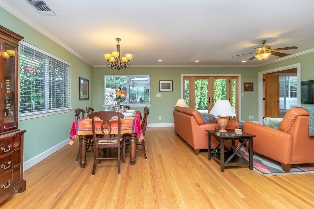 Photo of Livingroom in Central Sacramento