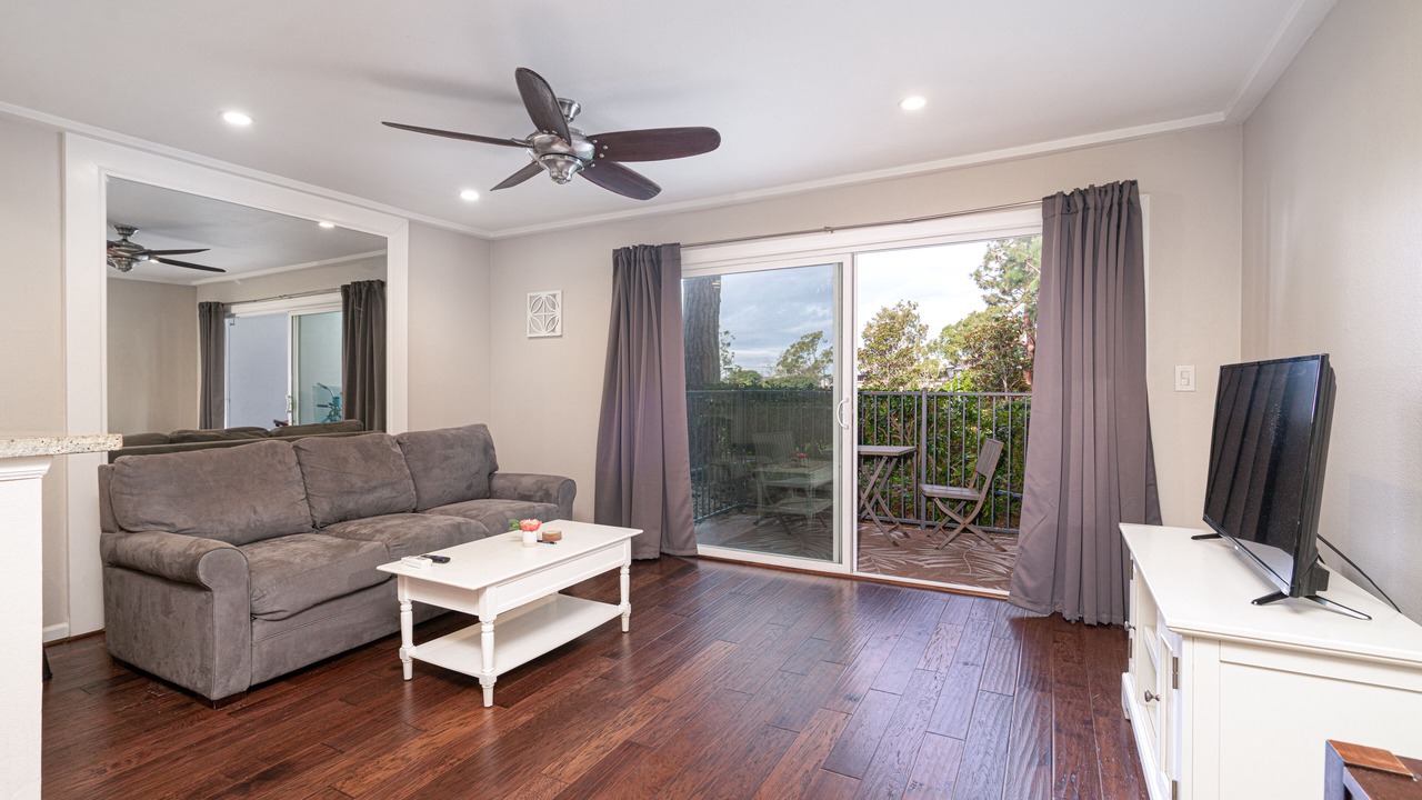 Photo of Livingroom in Santa Ana Heights