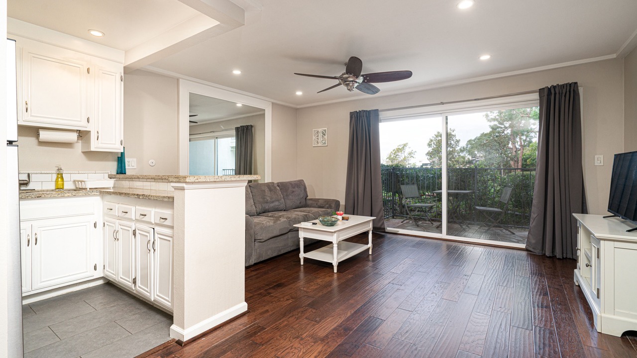 Photo of Livingroom in Santa Ana Heights