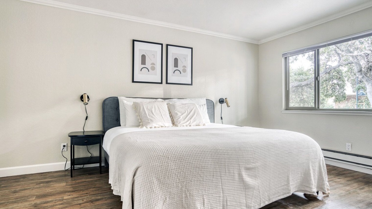 Photo of Bedroom in Mountain View