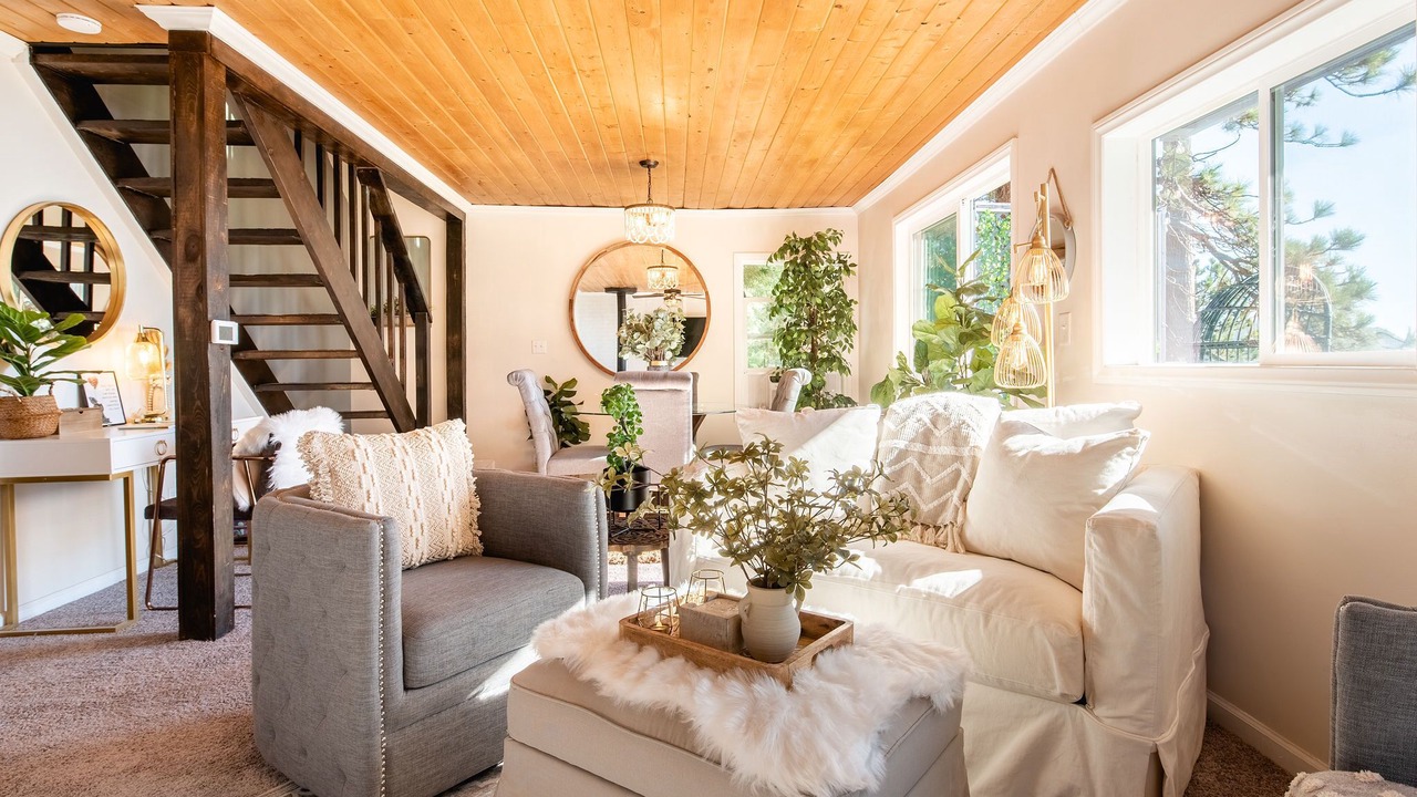 Photo of Livingroom in Running Springs