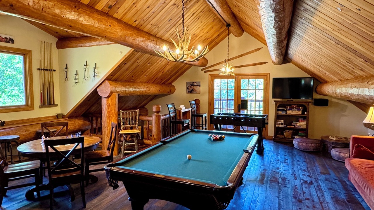 Photo of Bedroom in Fiddletown