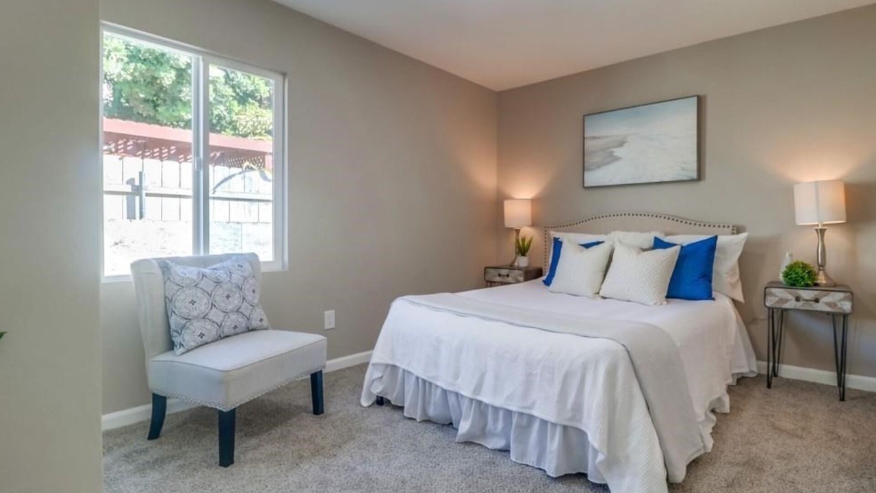 Photo of Bedroom in Lincoln Acres