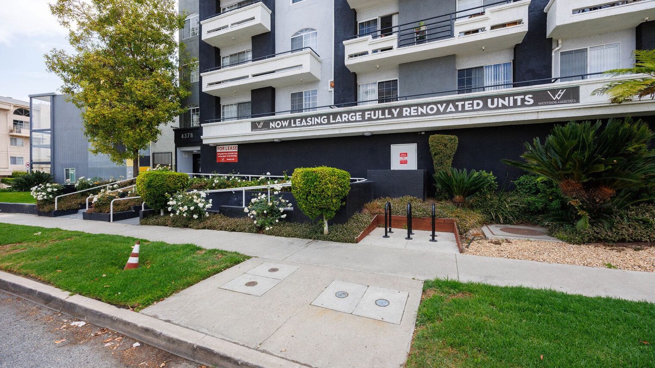 Photo of Outdoor in Sherman Oaks