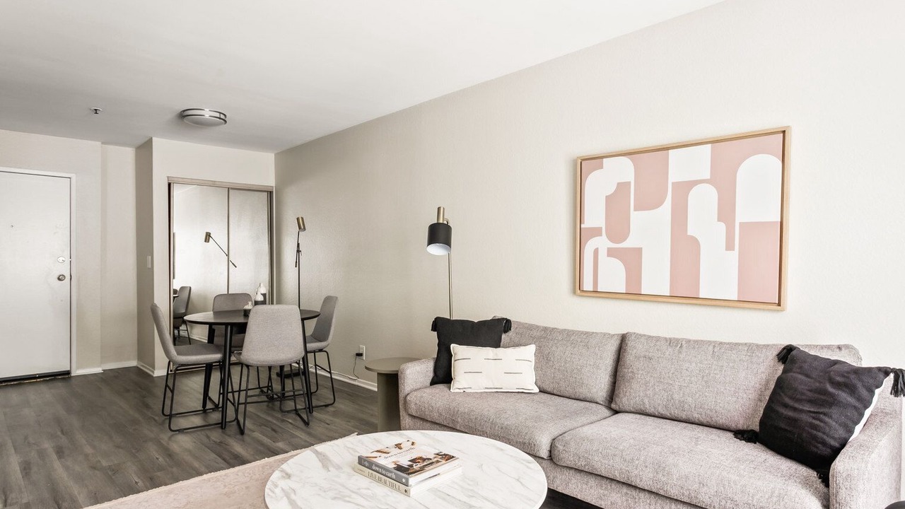 Photo of Livingroom in Sherman Oaks