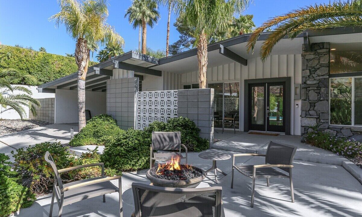 Photo of Patio Balcony in Palm Springs