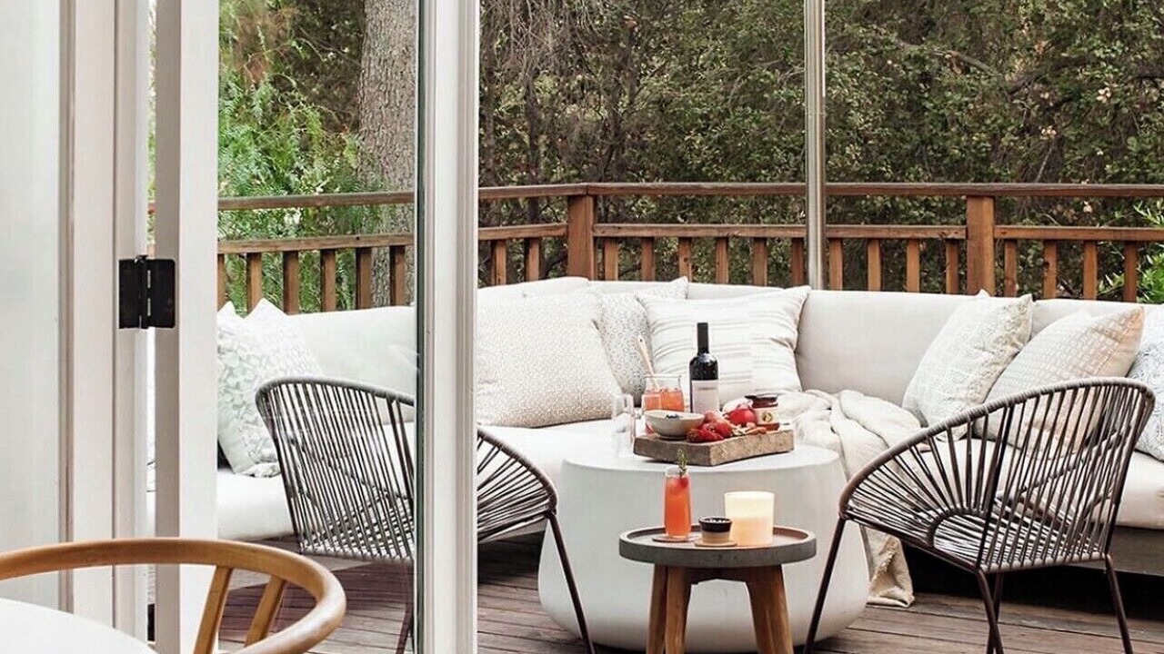 Photo of Outdoor in Woodland Hills