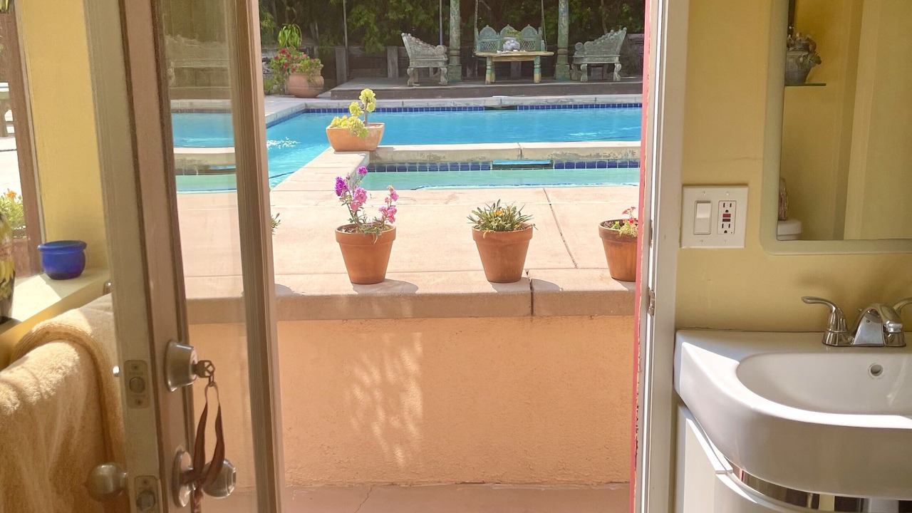 Photo of Outdoor in Hollywood Hills West