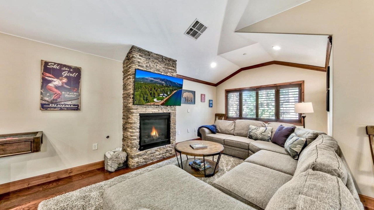 Photo of Livingroom in South Lake Tahoe