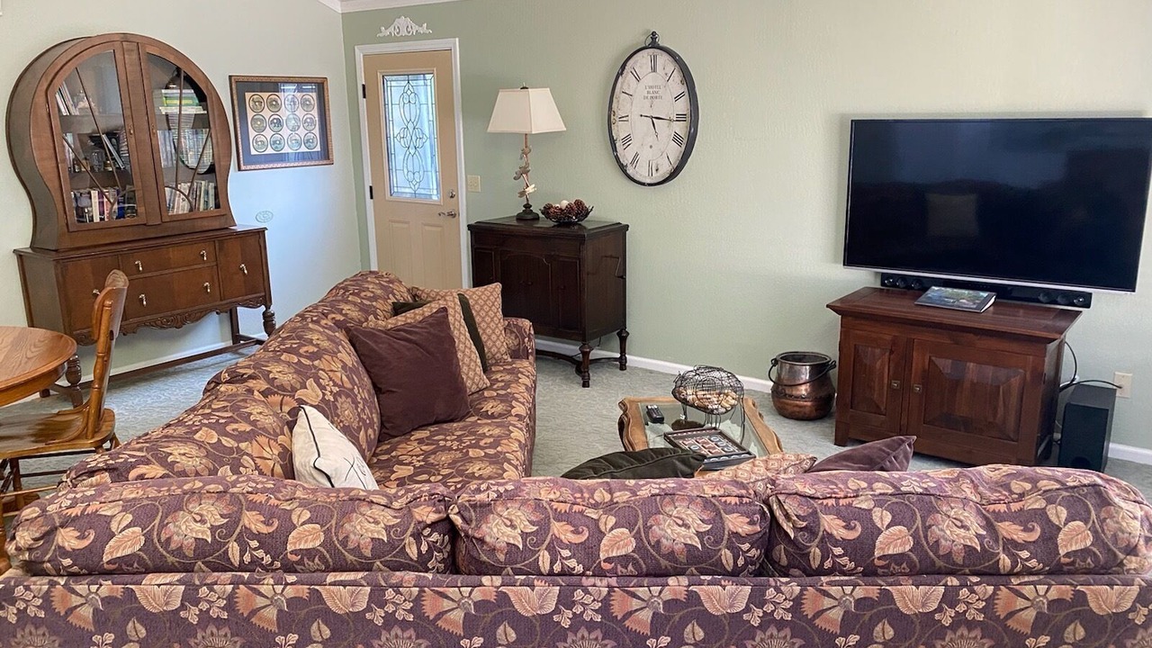 Photo of Livingroom in Sutter Creek