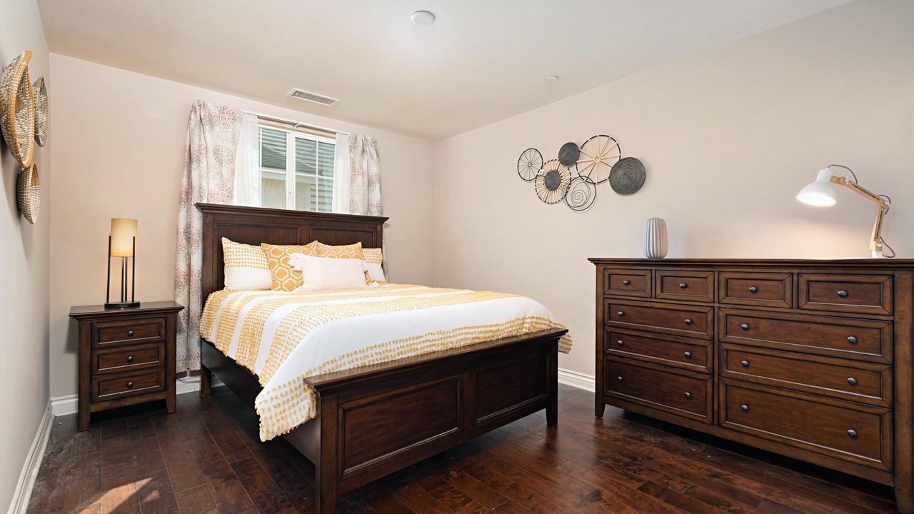 Photo of Bedroom in Pasadena