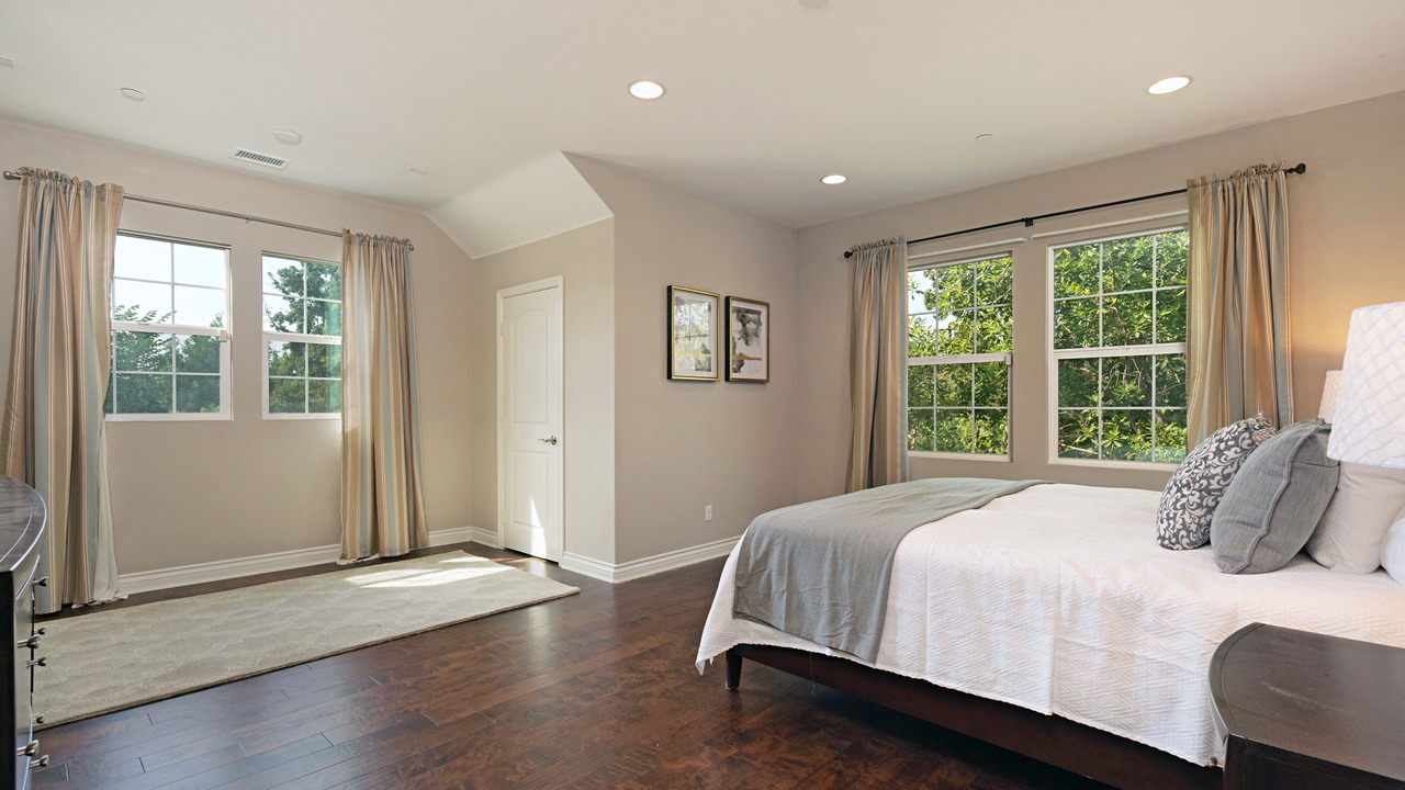 Photo of Bedroom in Pasadena