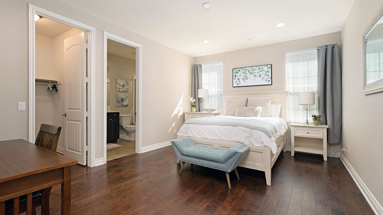Photo of Bedroom in Pasadena