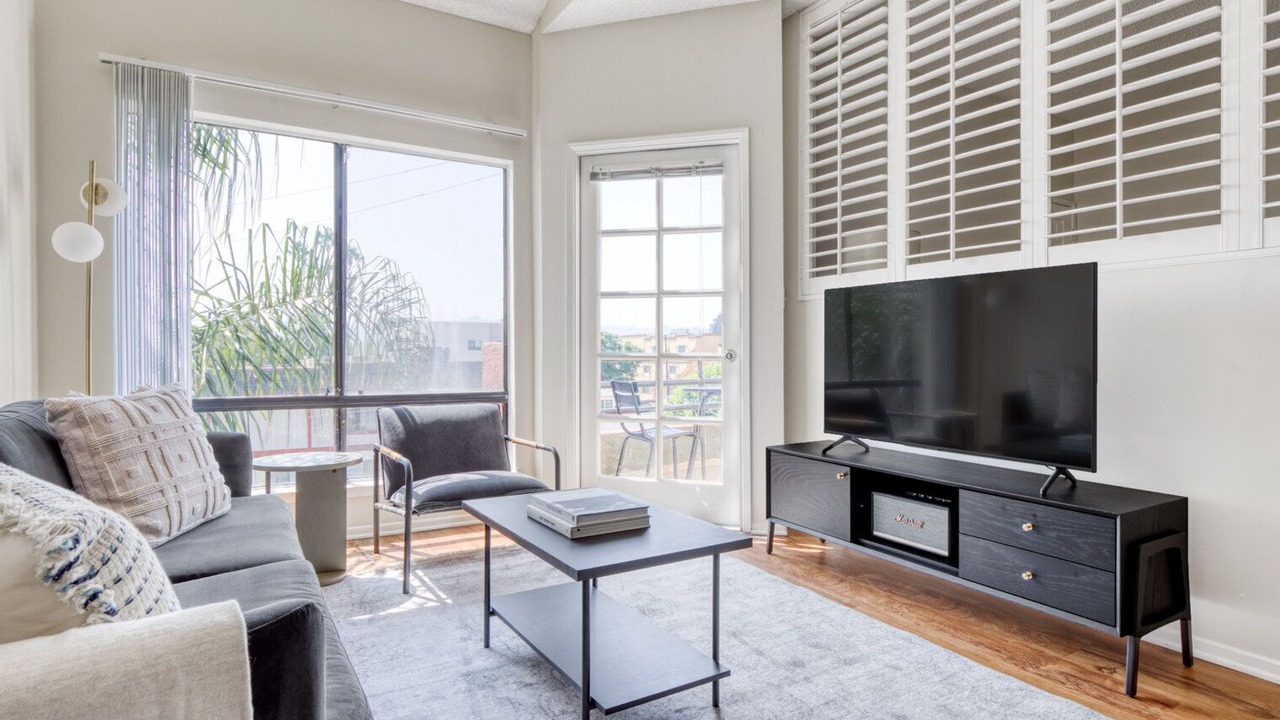 Photo of Livingroom in NoHo Arts District