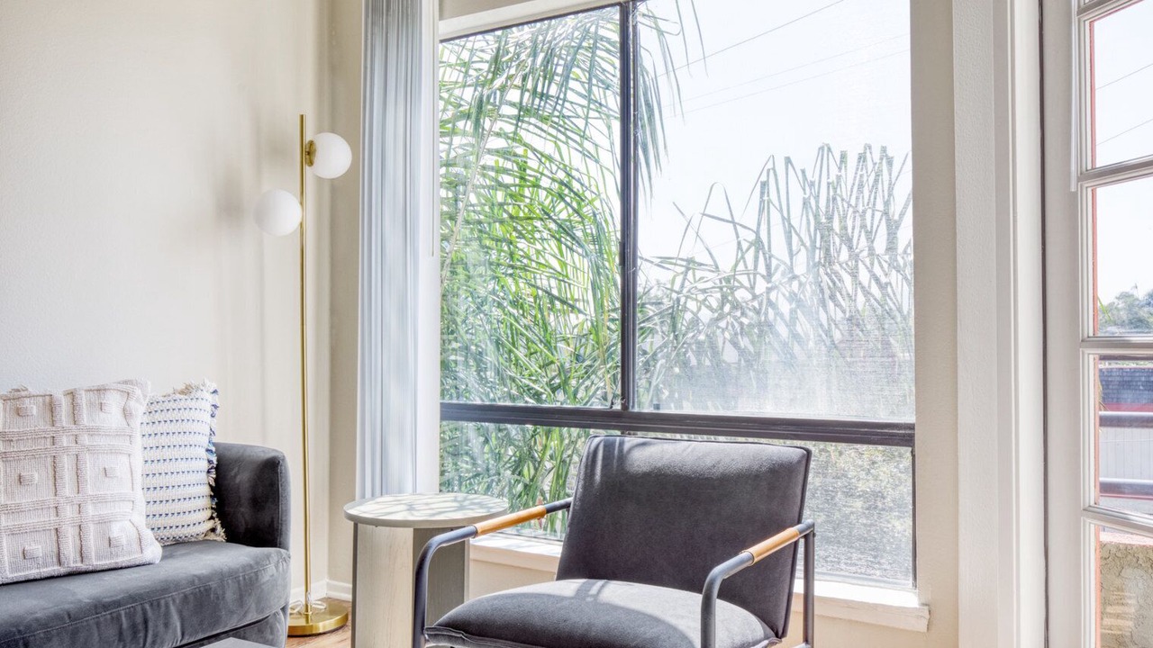 Photo of Livingroom in NoHo Arts District