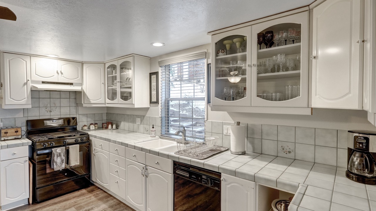 Photo of Kitchen in Cedar Glen