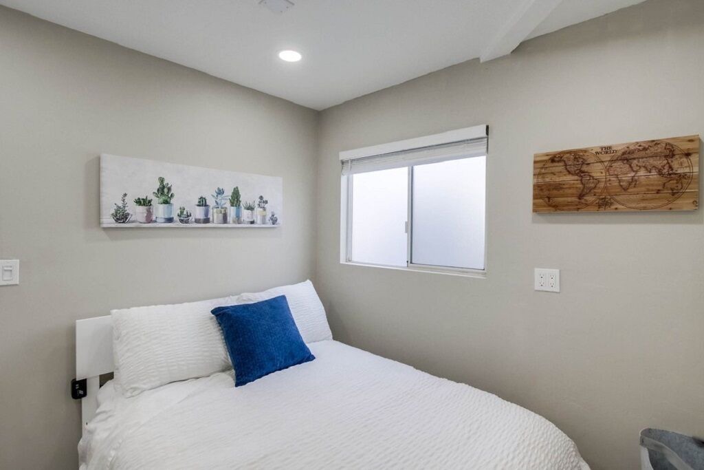 Photo of Bedroom in Bay Park