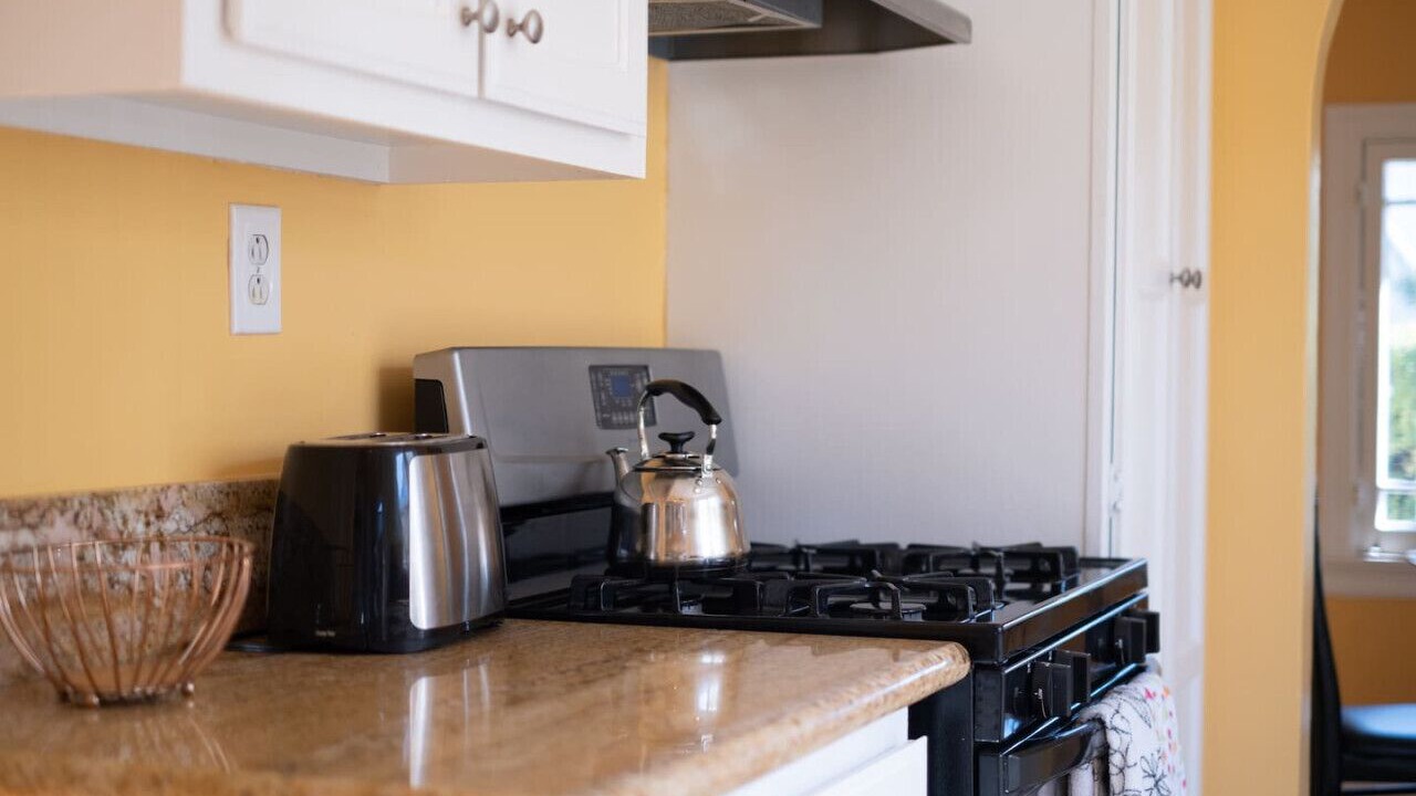 Photo of Kitchen in Mid-Wilshire