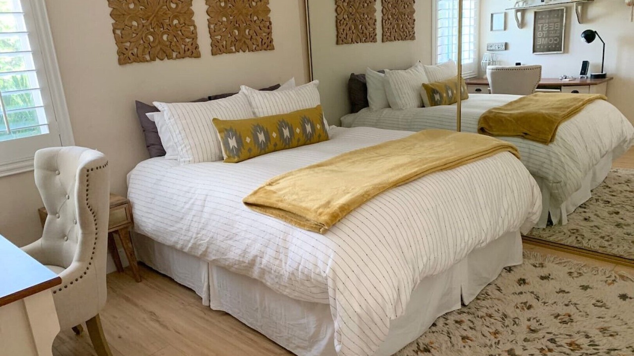 Photo of Bedroom in Allied Gardens