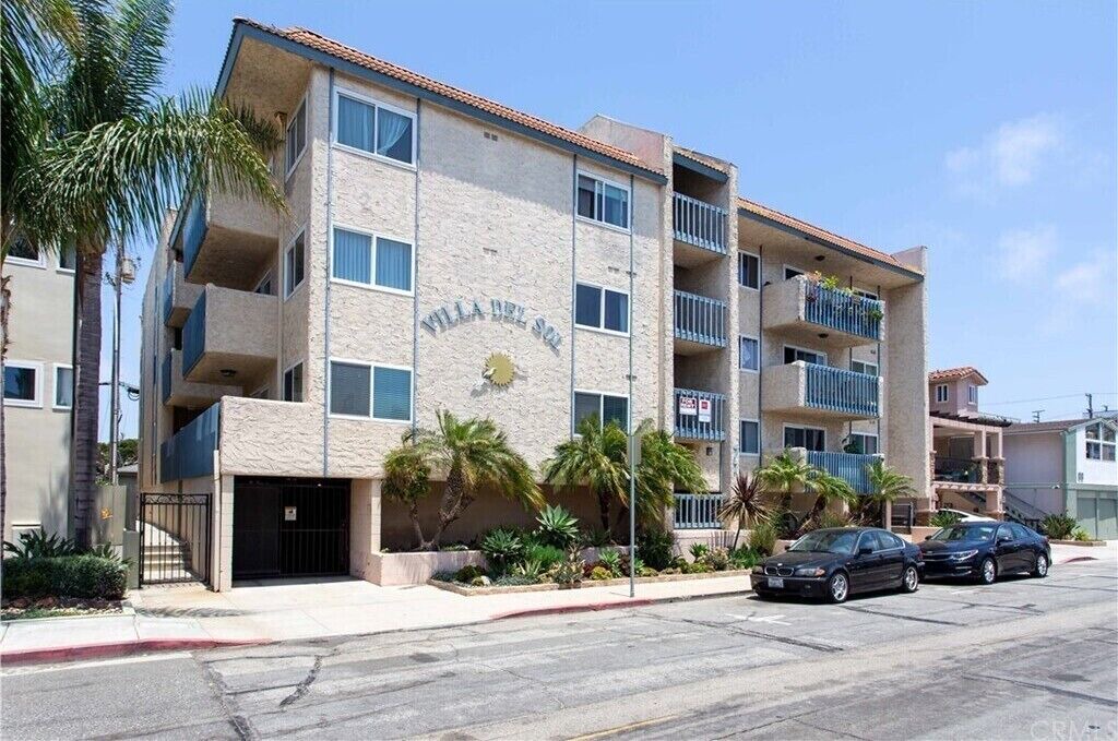 Photo of Others in Hermosa Beach