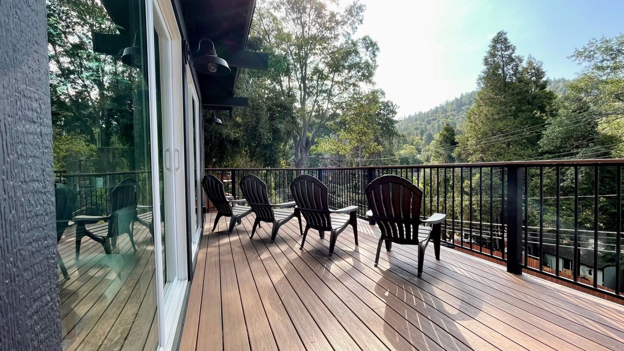 Photo of Patio Balcony in Crestline