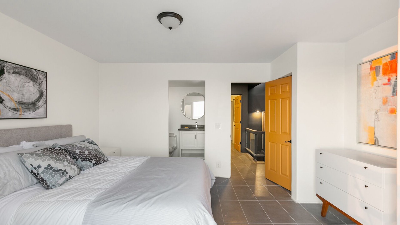 Photo of Bedroom in Laguna Beach