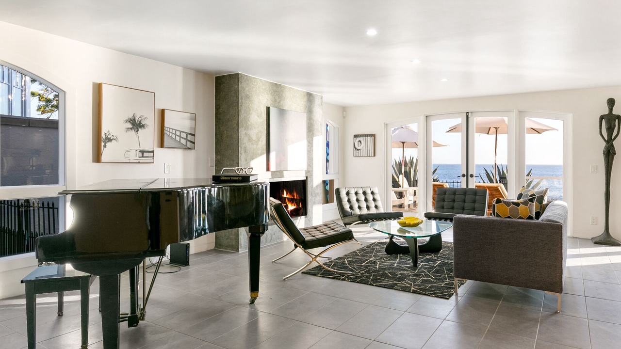 Photo of Livingroom in Laguna Beach