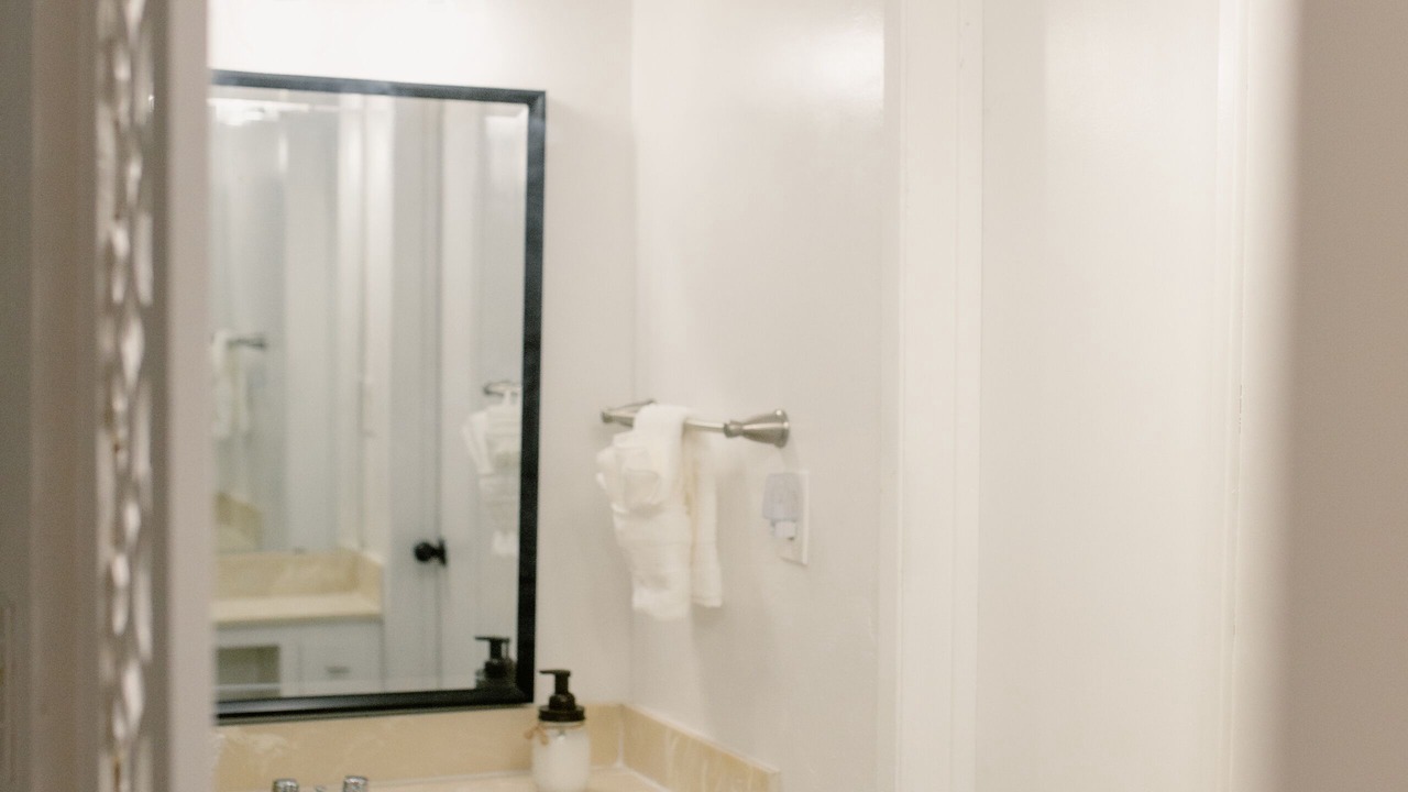 Photo of Bathroom in Greenacres