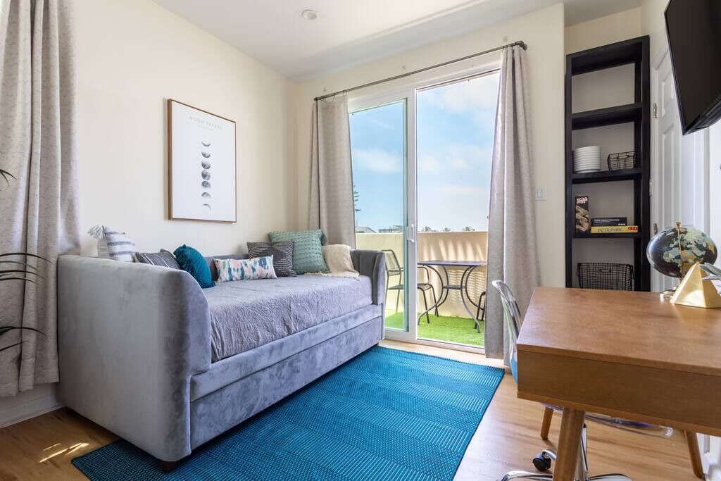 Photo of Patio Balcony in Hermosa Beach