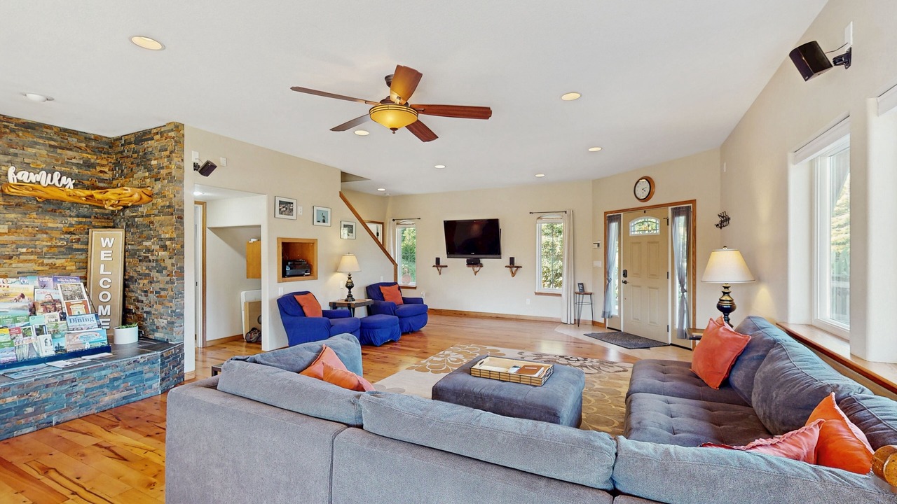 Photo of Livingroom in Orick