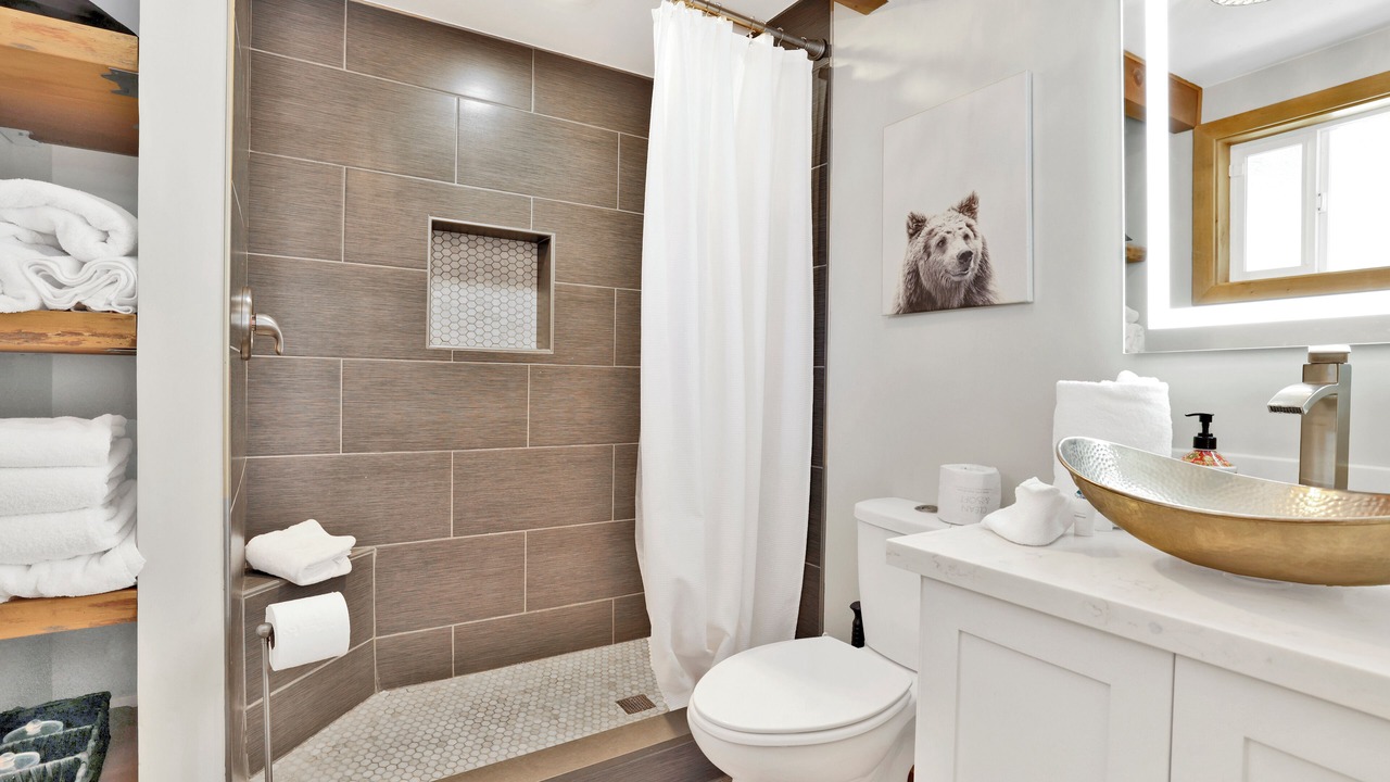 Photo of Bathroom in Moonridge
