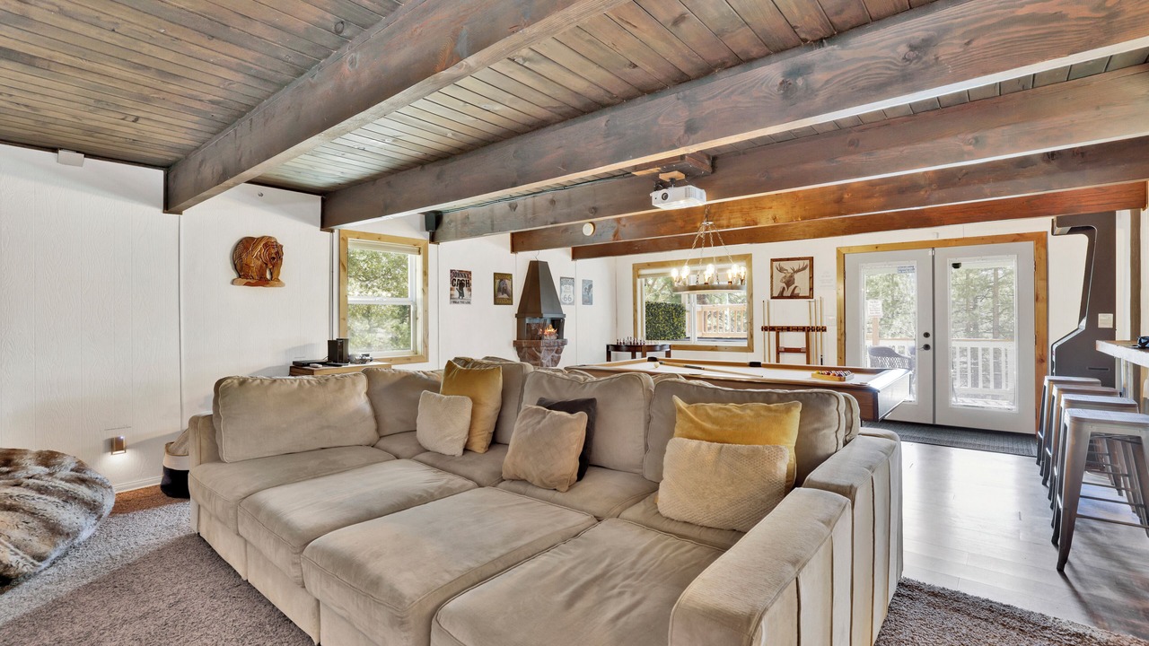 Photo of Livingroom in Moonridge
