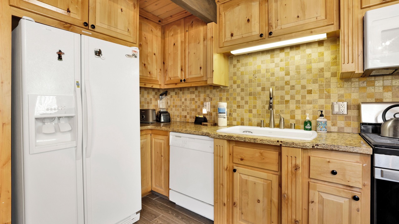 Photo of Kitchen in Moonridge