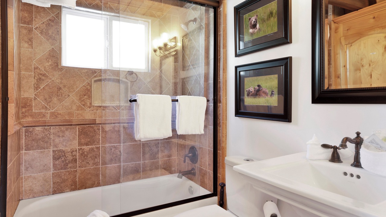 Photo of Bathroom in Moonridge