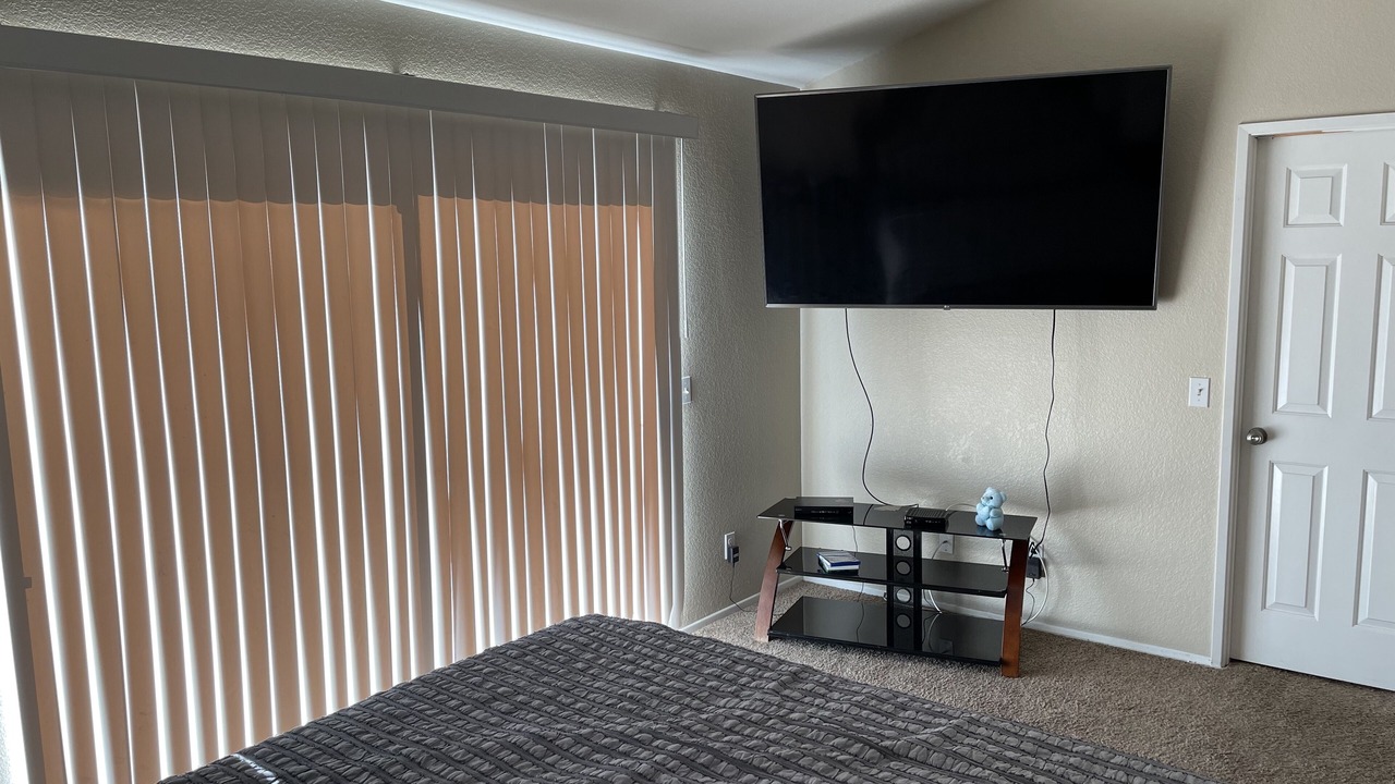 Photo of Bedroom in Palmdale