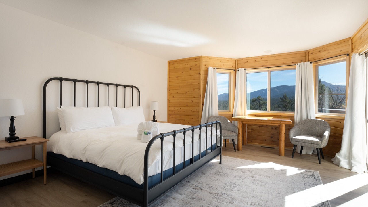 Photo of Bedroom in Castle Glen Estates