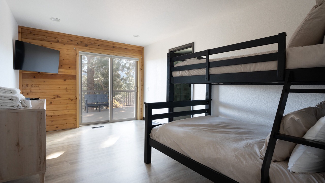 Photo of Bedroom in Castle Glen Estates