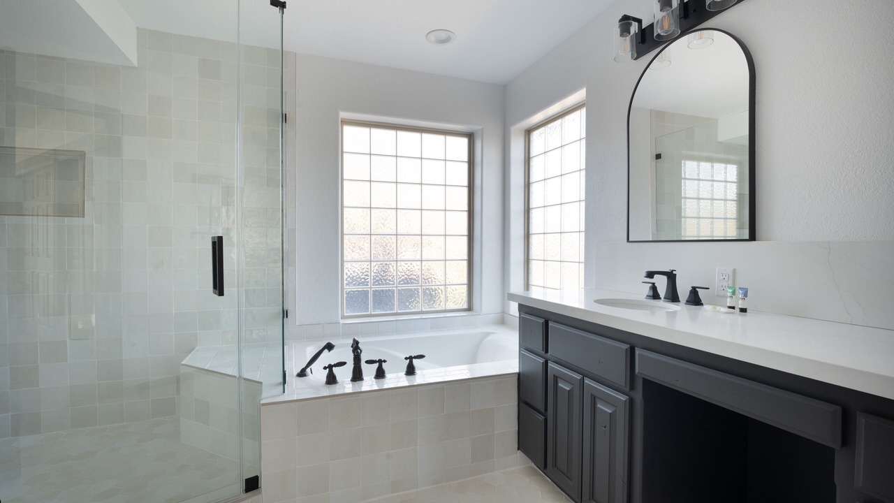 Photo of Bathroom in Castle Glen Estates