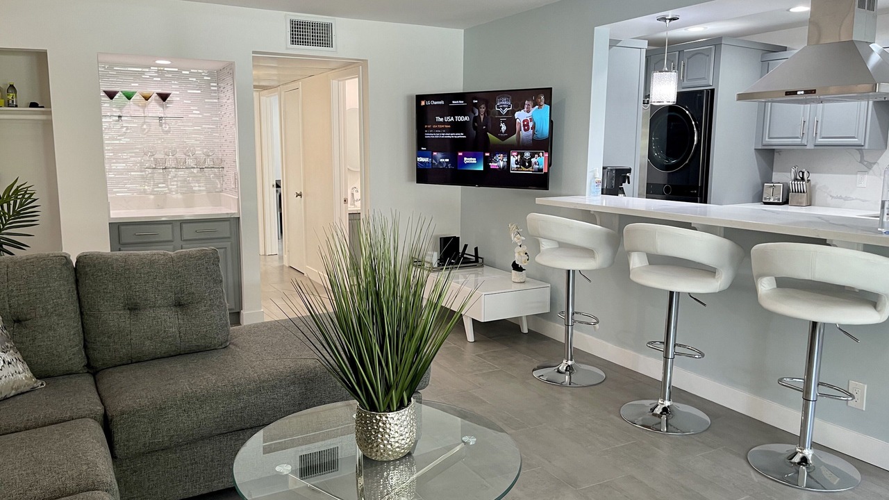 Photo of Livingroom in Calabasas