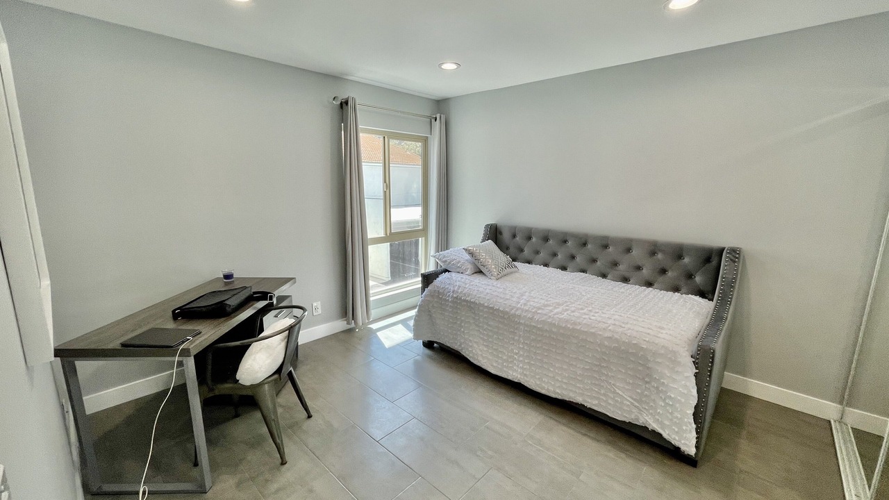 Photo of Bedroom in Calabasas