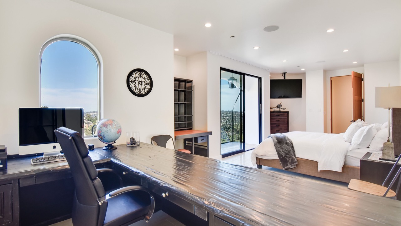 Photo of Bedroom in Los Feliz